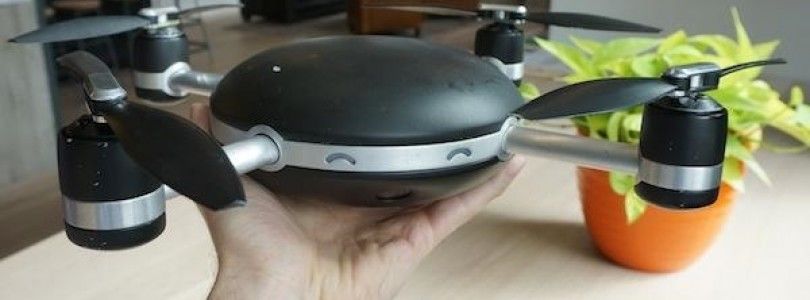 Lily robot, el dron que te sigue y graba tu vida