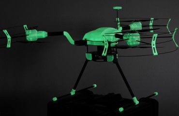 Eclipse 6NV, dron foto luminiscente para la inspección nocturna