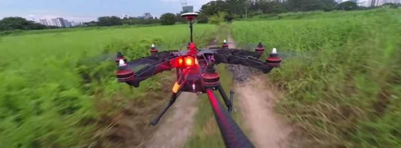 Vídeo en primera y tercera persona de un Storm Drone 8