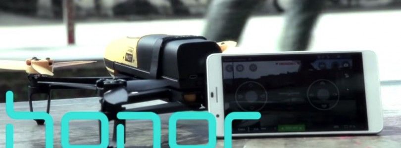 Parrot Bebop graba el FISE 2015 controlado con un Huawei Honor 6+