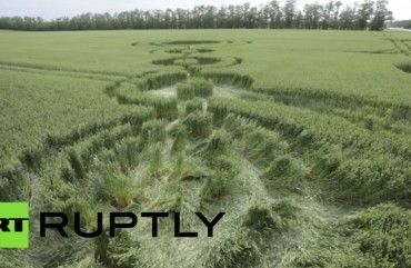 Vídeo en dron mostrando las marcas «extraterrestres» en los campos americanos