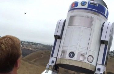 R2D2 finalmente vuela al convertirse en un dron