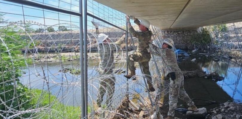 La Guardia Nacional de Texas ha comenzado a desplegar drones como parte de una estrategia para hacer frente a los cruces no autorizados en la frontera.