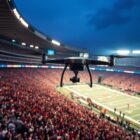 Ciudadano de Baltimore se enfrenta graves consecuencias tras vuelo no autorizado sobre partido NFL